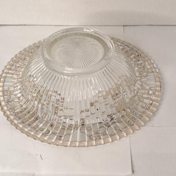 Silver Overlay Serving Bowl.  Round Center Piece.  Just beautiful. - Picture 8 of 8